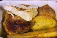 Image de poulet  braisé au cari avec ses légumes portion