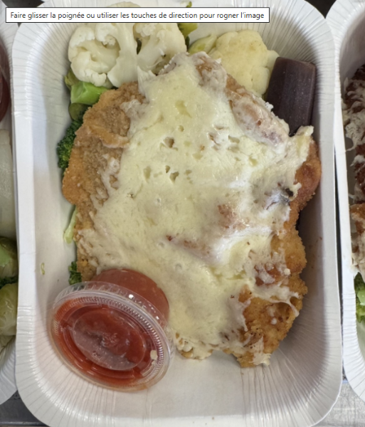 Image de Escalope de veau au parmesan au parmesan, fettuccini et légumes du jour avec sauce tomate