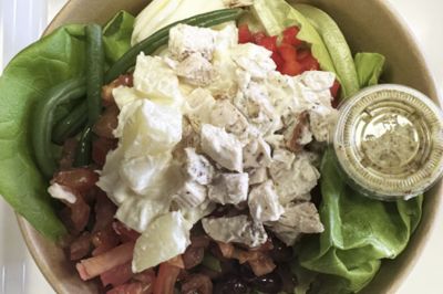 Image de salade composées style niçoise